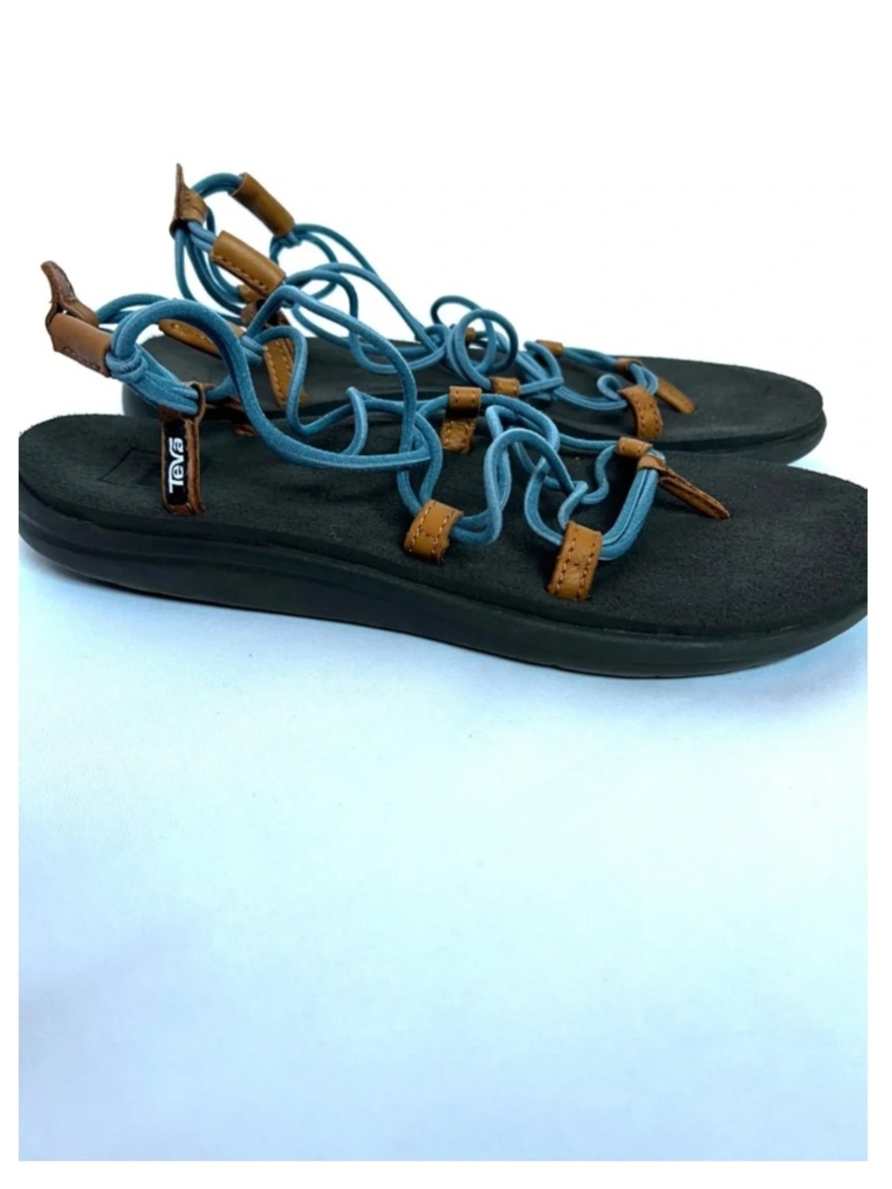 Teva Voya Infinity Sandals - size 9